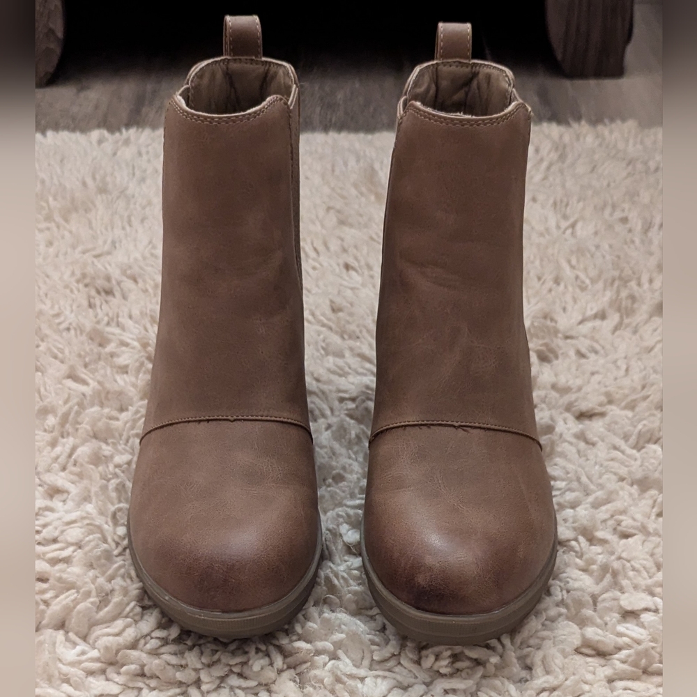 Wedge Boots